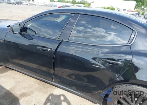 2015 Maserati Ghibli z USA, uszkodzony, nr VIN ZAM57XSA2F1133762